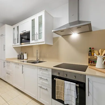 Casa González-1 * San Bartolomé