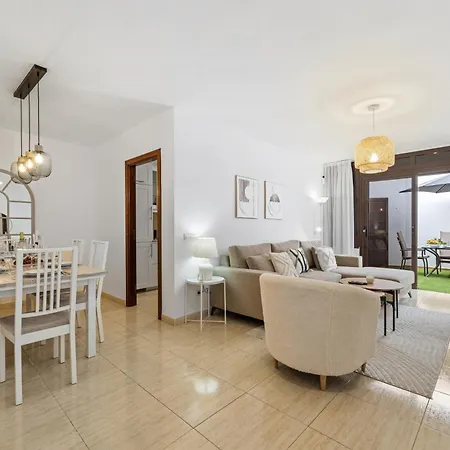 Casa González-1 * San Bartolomé